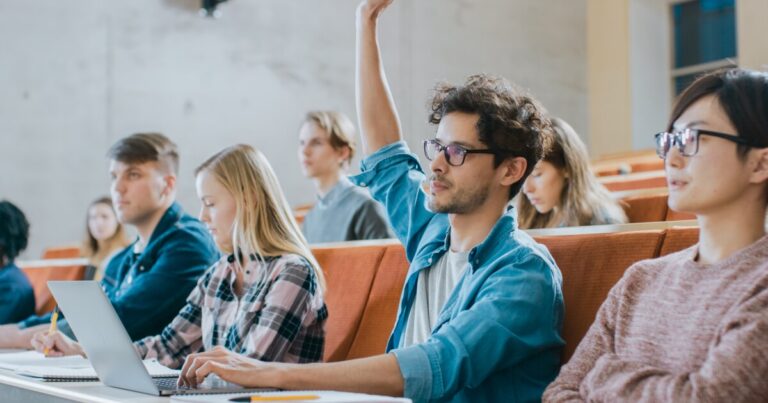 Accounting undergrad enrollment rises for third year