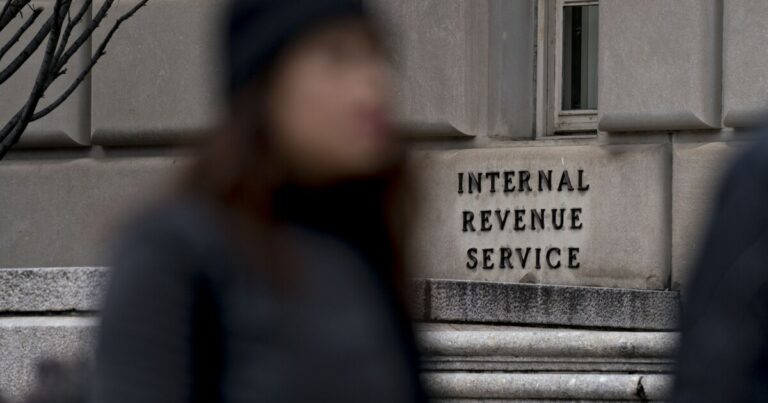 IRS creates tax fraud scam reporting web page