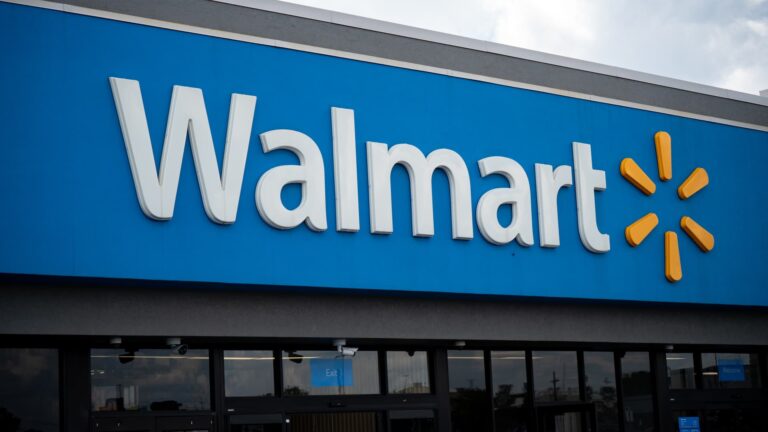 Walmart employee benefits add no-cost GLP-1s in 2027