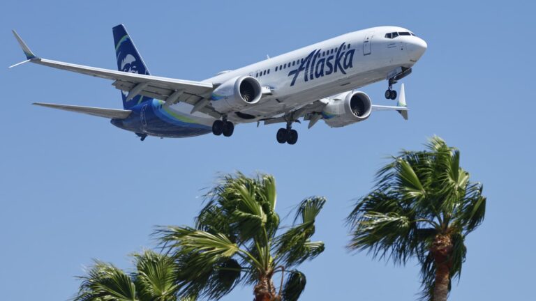 Alaska Airlines CEO ‘not overly concerned’ about Boeing Max 10 delay