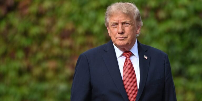 Trump Threatens EU Trade Over Canada Associate Plan