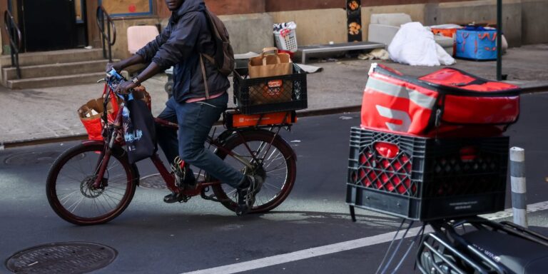 FTC Probes Data Use in Pricing by Uber, DoorDash, Walmart